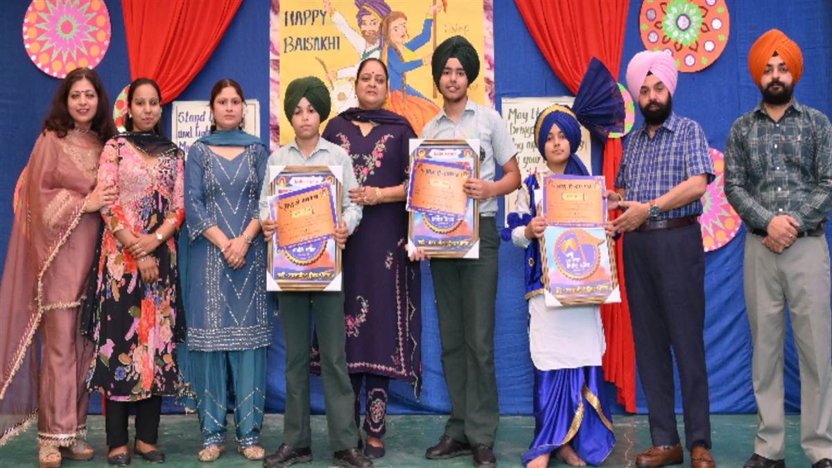 ਪੈਰਾਡਾਈਜ਼ ਸਕੂਲ ’ਚ ਮਨਾਈ ਵਿਸਾਖੀ
