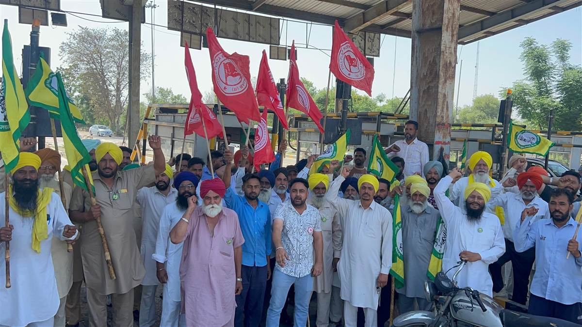 ਚੰਡੀਗੜ੍ਹ-ਬਠਿੰਡਾ ਨੈਸ਼ਨਲ ਹਾਈਵੇ ’ਤੇ ਪੈਂਦਾ ਟੋਲ ਪਲਾਜ਼ਾ 3 ਘੰਟੇ ਲਈ ਕੀਤਾ ਫਰੀ