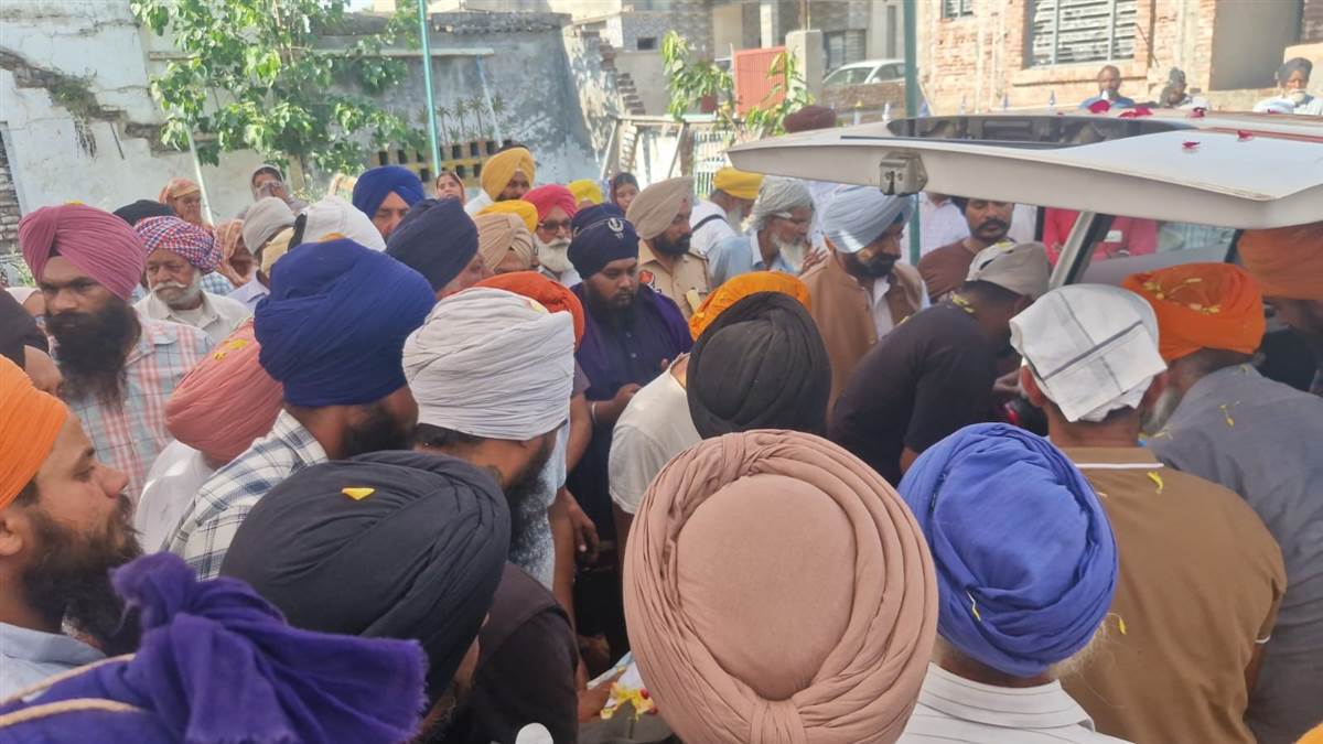 ਇਕੋ ਪਿੰਡ ਦੇ ਸੱਤ ਵਿਅਕਤੀ ਮਾਰੇ ਜਾਣ ਕਾਰਨ ਪਿੰਡ ਮੈਣ ਮਾਜਰੀ ’ਚ ਸੋਗ ਦੀ ਲਹਿਰ