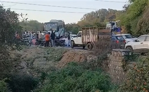 Hoshiarpur News : ਸ਼ਰਧਾਲੂਆਂ ਨਾਲ ਭਰੀ ਮਹਿੰਦਰਾ ਪਿਕਅਪ ਪਲਟੀ, 18 ਜ਼ਖ਼ਮੀ, ਤਿੰਨ ਦੀ ਹਾਲਤ ਗੰਭੀਰ