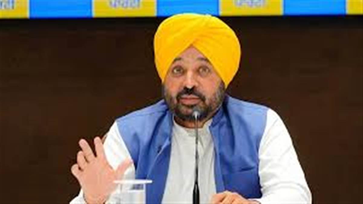 CM ਸਮੇਤ ਆਪ ਆਗੂਆਂ ਦਾ ED ਦੀ ਰੇਡ 'ਤੇ ਆਇਆ ਰਿਐਕਸ਼ਨ, ਮਾਨ ਨੇ ਸ਼ਾਇਰਾਨਾ ਅੰਦਾਜ਼ 'ਚ ਭਾਜਪਾ 'ਤੇ ਕੱਸਿਆ ਤਨਜ਼
