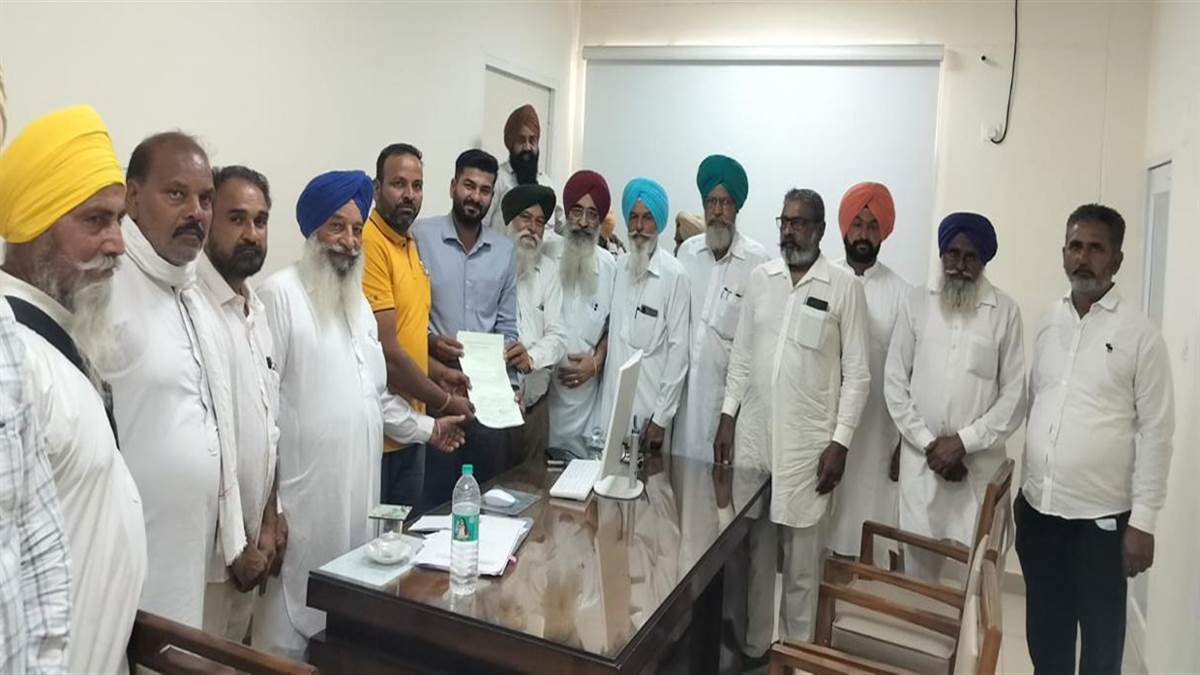 ਮੰਗਾਂ ਸਬੰਧੀ ਤਹਿਸੀਲਦਾਰ ਦੁੱਧਨਸਾਧਾਂ ਨੂੰ ਦਿੱਤਾ ਮੰਗ ਪੱਤਰ