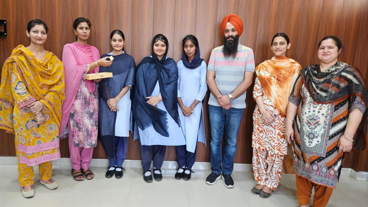 ਮਾਤਾ ਸਾਹਿਬ ਕੌਰ ਸਕੂਲ ਦਾ ਬਾਰ੍ਹਵੀਂ ਜਮਾਤ ਦਾ ਨਤੀਜਾ ਰਿਹਾ ਸ਼ਾਨਦਾਰ