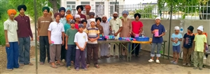 ਠੰਡੇ ਮਿੱਠੇ ਜਲ ਦੀ ਛਬੀਲ ਲਗਾਈ