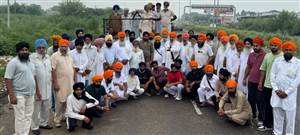 ਬੰਦੀ ਸਿੰਘਾਂ ਦੀ ਰਿਹਾਈ: ਰਾਜਪਾਲ ਹਾਊਸ ਦੇ ਘਿਰਾਓ ਲਈ ਚੰਡੀਗੜ੍ਹ ਵੱਲ ਕੂਚ ਕਰਨਗੇ ਸਿੱਖ, ਸਾਂਝੀਆਂ ਹੱਦਾਂ 'ਤੇ ਜ਼ਬਰਦਸਤ ਬੈਰੀਕੇਡਿੰਗ