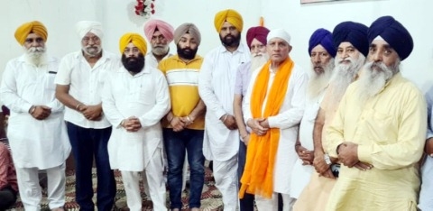 ਜਥੇਬੰਦੀਆਂ ਵੱਲੋਂ ਅਕਾਲੀ ਉਮੀਦਵਾਰ ਕਲੇਰ ਸਨਮਾਨਿਤ