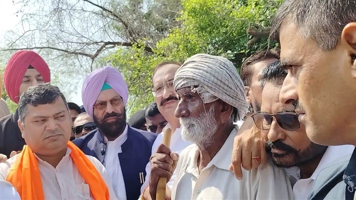 ਕੇਂਦਰੀ ਜਲ ਸਰੋਤ ਮੰਤਰੀ ਰਾਜ ਭੂਸ਼ਨ ਚੌਧਰੀ ਤੇ ਰਾਣਾ ਸੋਢੀ ਨੇ ਨੁਕਸਾਨ ਦਾ ਲਿਆ ਜਾਇਜ਼ਾ