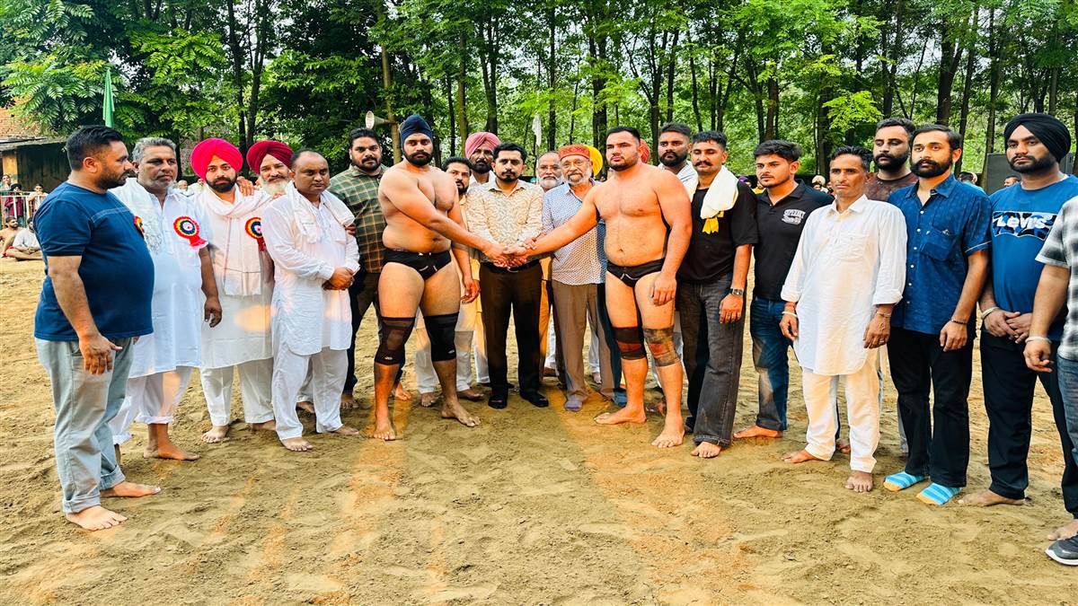 ਛਿੰਝ ਮੇਲੇ ਨੌਜਵਾਨਾਂ ਨੂੰ ਰਵਾਇਤੀ ਖੇਡਾਂ ਵੱਲ ਉਤਸ਼ਾਹਿਤ ਕਰਦੇ ਹਨ : ਚੱਢਾ