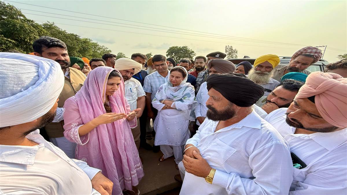 ਕੇਂਦਰੀ ਰਾਜ ਮੰਤਰੀ ਨੇ ਹੜ੍ਹ ਪ੍ਰਭਾਵਿਤ ਇਲਾਕੇ ਦਾ ਕੀਤਾ ਦੌਰਾ
