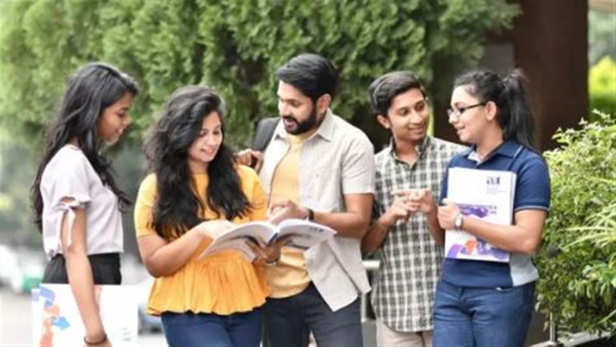 CBSE ਬੋਰਡ ਪ੍ਰੀਖਿਆ 'ਚ ਵੱਡਾ ਬਦਲਾਅ, ਸਾਰੇ ਵਿਸ਼ਿਆਂ ਦੀ ਦੋ ਸਾਲ ਤੱਕ ਹੋਵੇਗੀ ਪੜ੍ਹਾਈ; ਕਈ ਨਿਯਮ ਬਦਲੇ