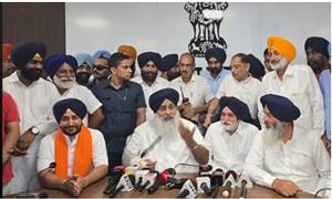 ਬਿਜਲੀ ਦੇ ਮੁੱਦੇ 'ਤੇ ਸਿਆਸਤ ਗਰਮਾਈ, ਸੁਖਬੀਰ ਬਾਦਲ ਦਾ ਵੱਡਾ ਬਿਆਨ, ਕਿਹਾ- ਅਕਾਲੀ ਸਰਕਾਰ ਵੇਲੇ ਹੀ ਹੋਇਆ ਸੀ ਅਸਲ ਵਿਕਾਸ