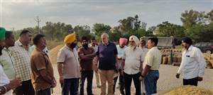 ਚੇਅਰਮੈਨ ਇੰਡੀਅਨ ਨੇ ਵਡਾਲਾ ਕਲਾ ’ਚ ਸੁਣੀਆਂ ਮੁਸ਼ਕਿਲਾਂ