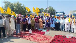 ਕੁਹਾੜਾ ਨੇੜੇ ਚੌਕ ’ਚ ਬੈਠ ਲੋਕਾਂ ਨੇ ਹਾਈਵੇ ਕੀਤਾ ਬੰਦ