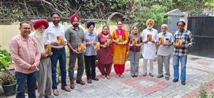 ਐੱਨਆਰਆਈ ਪੰਜਾਬੀ ਲੇਖਿਕਾ ਕਮਲ ਗਿੱਲ ਦਾ ਨਾਵਲ ਬੇਪ੍ਰਵਾਹ ਮੁਹੱਬਤ ਜਾਰੀ
