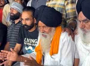 Mansa News : ‘ਦੁਕਾਨ ਵਾਲੀ ਥਾਂ ’ਤੇ ਲੱਗੇ ਝੋਟੇ ਦਾ ਬੁੱਤ, ਮੁਅੱਤਲ SHO ਬੇਅੰਤ ਕੌਰ ਨੂੰ ਬਰਖ਼ਾਸਤ ਕੀਤਾ ਜਾਵੇ’, ਪਰਵਿੰਦਰ ਝੋਟਾ ਦੇ ਪਰਿਵਾਰ ਦੀ ਮੰਗ