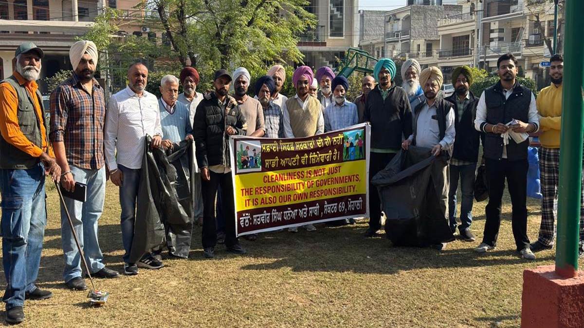 ਸੈਕਟਰ 69 ਦੇ ਵਸਨੀਕਾਂ ਵੱਲੋਂ ਚਲਾਈ ਗਈ 'ਆਪਣੀ ਸਫ਼ਾਈ ਆਪ' ਦੀ ਮੁਹਿੰਮ : ਧਨੋਆ
