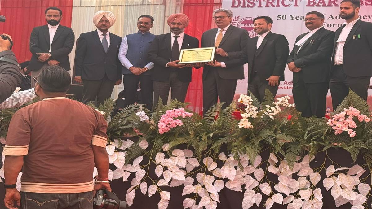 ਜਲੰਧਰ ਜ਼ਿਲ੍ਹਾ ਬਾਰ ਐਸੋਸੀਏਸ਼ਨ ਵੱਲੋਂ ਮਨਾਈ ਕਾਨੂੰਨੀ ਪ੍ਰੈਕਟਿਸ ਦੀ ਗੋਲਡਨ ਜੂਬਲੀ