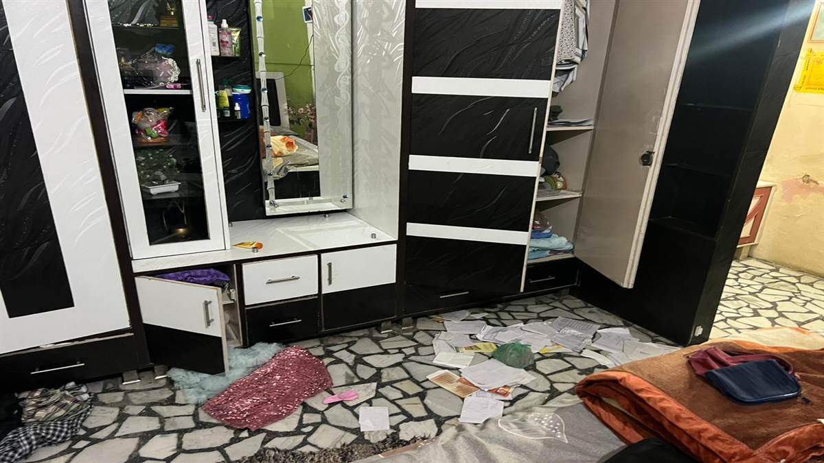 ਘਰ ’ਚੋਂ ਪਿਸਤੋਲ ਦੀ ਨੋਕ ’ਤੇ ਨਕਦੀ ਤੇ ਗਹਿਣੇ ਲੁੱਟੇ