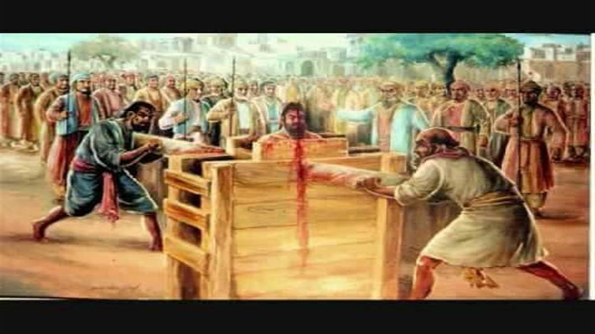 ਗੁਰੂ ਜੀ ਸਨਮੁੱਖ ਸ਼ਹਾਦਤ ਦਾ ਜਾਮ ਪੀਣ ਵਾਲੇ ਭਾਈ ਮਤੀ ਦਾਸ ਤੇ ਭਾਈ ਸਤੀ ਦਾਸ