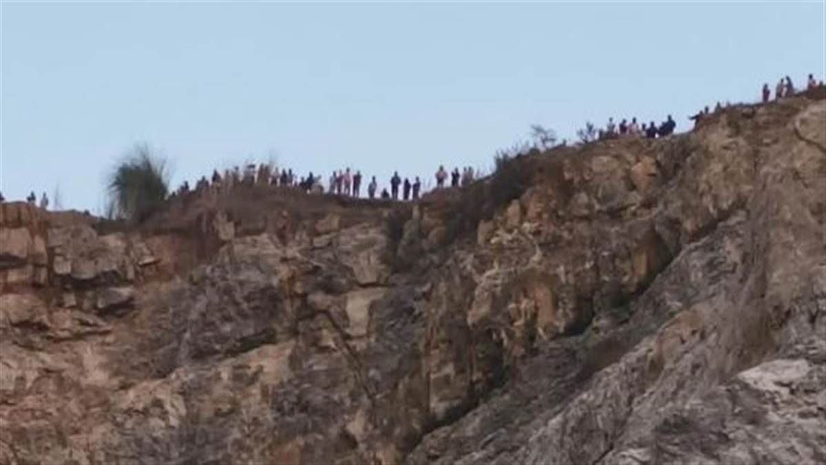 ਸੋਨਭੱਦਰ ਦੇ ਬਿੱਲੀ ਮਾਰਕੁੰਡੀ 'ਚ ਖਾਨ ਹਾਦਸਾ, ਇੱਕ ਵਿਅਕਤੀ ਦੀ ਮੌਤ; 15 ਮਜ਼ਦੂਰਾਂ ਦੇ ਮਲਬੇ ਹੇਠ ਫਸੇ ਹੋਣ ਦਾ ਖਦਸ਼ਾ