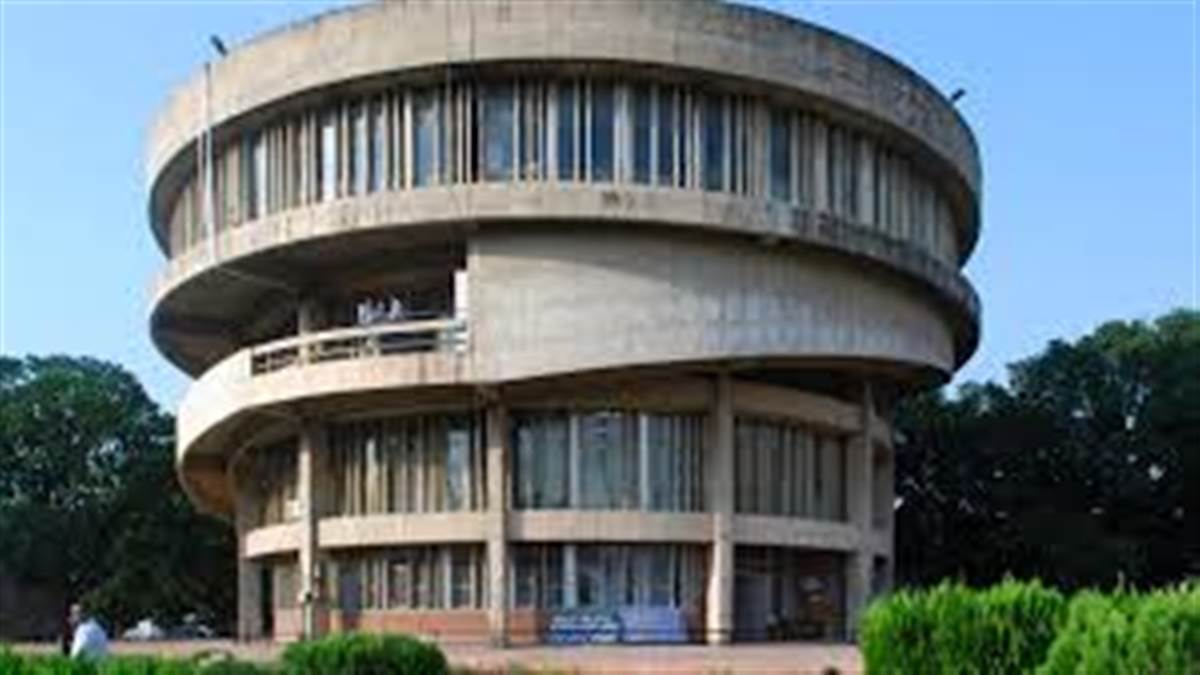 Punjab News : ਸੈਨੇਟ ਚੋਣ ਦੀ ਤਰੀਕ ਦੇ ਐਲਾਨ ਨੂੰ ਲੈ ਕੇ ਰਾਜਭਵਨ ਤੇ ਬੀਜੇਪੀ ਦਫ਼ਤਰਾਂ ਦੀ ਕੀਤੀ ਜਾਵੇਗੀ ਘੇਰਾਬੰਦੀ, ਪੀਯੂ ਬਚਾਓ ਮੋਰਚਾ ਨੇ ਕੀਤਾ ਐਲਾਨ