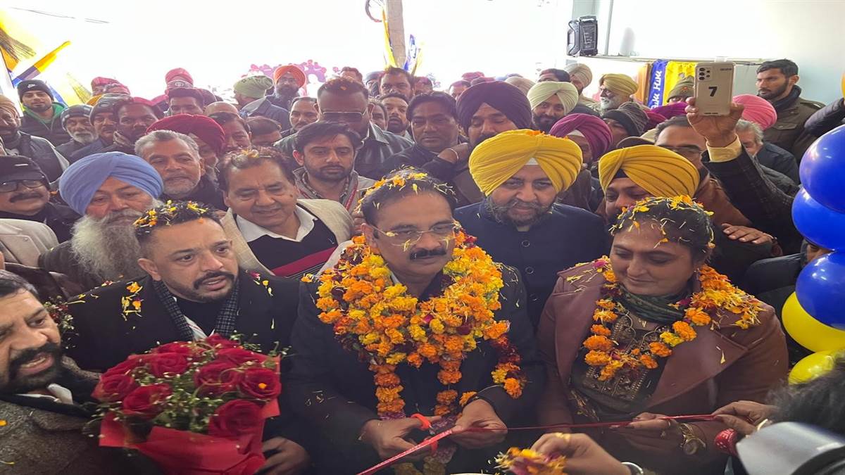 ‘ਆਪ’ ਦੇ ਨਵੇਂ ਦਫਤਰ ਦਾ ਰਾਜ ਸਭਾ ਮੈਂਬਰ ਮਿੱਤਲ ਵੱਲੋਂ ਉਦਘਾਟਨ