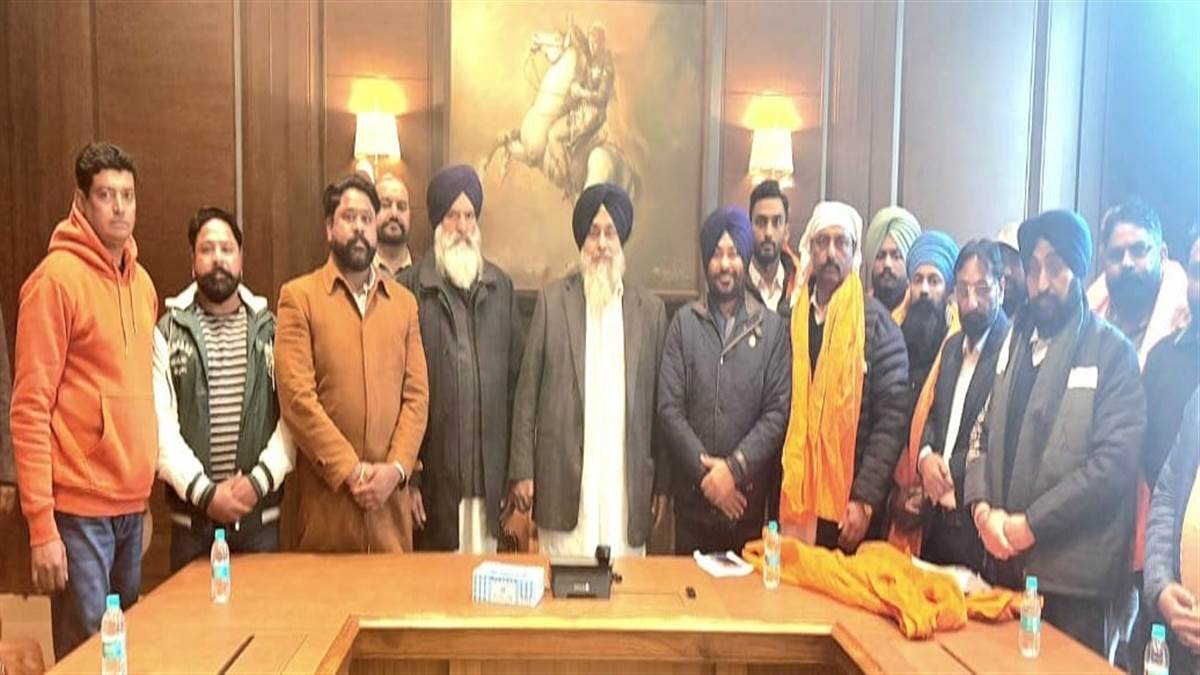 ਆਪ ਦੇ ਕਾਰਨ ਪੰਜਾਬ ਨਸ਼ਿਆਂ ਤੇ ਗੈਂਗਸਟਰਾਂ ਦੀ ਲਪੇਟ ’ਚ : ਬਾਦਲ
