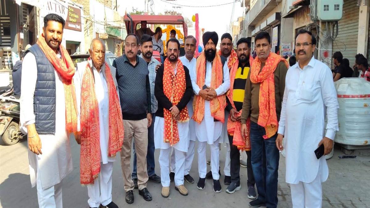 ਮਹਾਸ਼ਿਵਰਾਤਰੀ 'ਤੇ ਧੂਮਧਾਮ ਨਾਲ ਸਜਾਈ ਸ਼ੋਭਾ ਯਾਤਰਾ