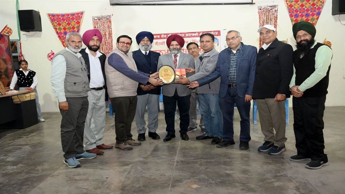 ਚੇਤਨਾ ਪਰਖ਼ ਪ੍ਰੀਖਿਆ ਦੇ ਵਿਦਿਆਰਥੀਆਂ ਦਾ ਸਨਮਾਨ ਸਮਾਰੋਹ ਕਰਵਾਇਆ
