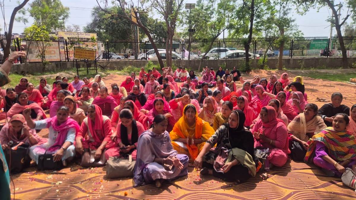 ਆਸ਼ਾ ਵਰਕਰਾਂ ਤੇ ਫੈਸਿਲੀਟੇਟਰਾਂ ਨੇ ਮੰਗਾਂ ਸਬੰਧੀ ਮੁੱਖ ਮੰਤਰੀ ਦੇ ਨਾਂ ਭੇਜਿਆ ਮੰਗ ਪੱਤਰ