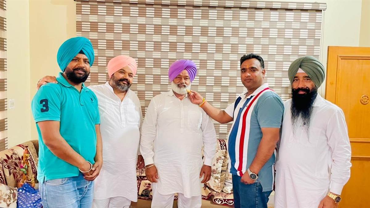 ਬਲਾਕ ਪ੍ਰਧਾਨ ਬਣਨ ’ਤੇ ਚੱਠਾ ਨੂੰ ਦਿੱਤੀਆਂ ਵਧਾਈਆਂ