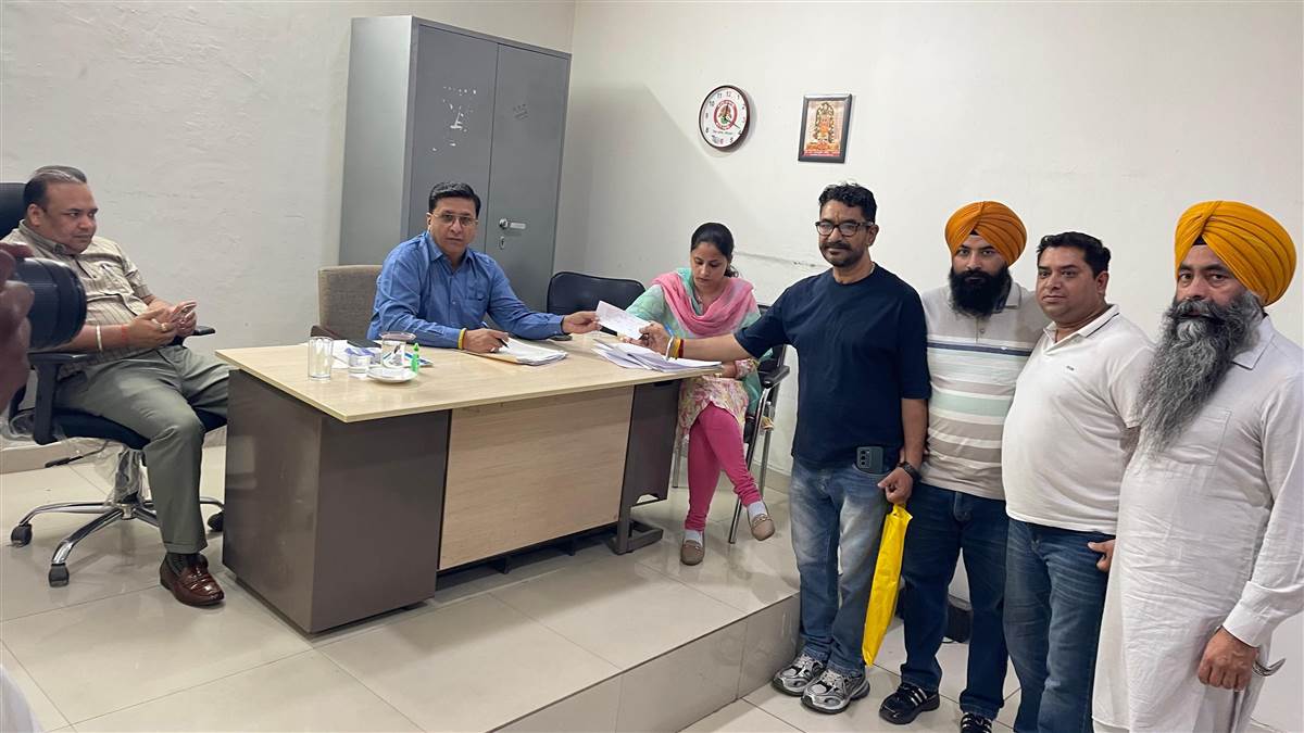 13 ਉਮੀਦਵਾਰਾਂ ਨੇ ਨਾਮਜ਼ਦਗੀ ਪੱਤਰ ਕਰਵਾਏ ਦਾਖਲ