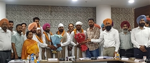 ਪੰਜਾਬ ਮੰਡੀ ਬੋਰਡ ਵਧਾਏਗਾ ਕਮਾਈ: 32 ਨਵੇਂ ਪੈਟਰੋਲ ਪੰਪ, ATM ਤੇ ਈ-ਵ੍ਹੀਕਲ ਚਾਰਜਿੰਗ ਪੁਆਇੰਟਸ ਨਾਲ ਚਮਕਣਗੀਆਂ ਮੰਡੀਆਂ, ਇਨਡੋਰ ਸਟੇਡੀਅਮ ਵੀ ਬਣਨਗੇ