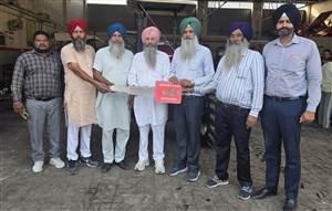 605 ਨੋਵੋ ਟਰੈਕਟਰ ’ਚ ਹਨ 15 ਫਾਵਰਵਰਡ ਤੇ 15 ਹੀ ਰਿਵਰਸ ਗੇਅਰ
