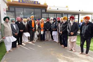 ਆਸਟ੍ਰੇਲੀਆ: ਦਲ ਬਾਬਾ ਬਿਧੀ ਚੰਦ ਜੀ ਖਾਲਸਾ ਛਾਉਣੀ ਵਿਖੇ ਨਤਮਸਤਕ ਹੋਏ ਵਿਕਟੋਰੀਆ ਦੇ ਪ੍ਰੀਮੀਅਰ ਜੈਸਿੰਟਾ ਐਲਨ