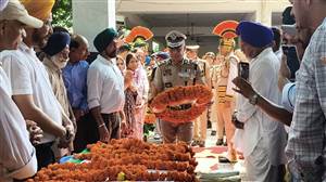 ਡੀਆਈਜੀ ਪਰਮਿੰਦਰ ਸਿੰਘ ਦਾ ਸਰਕਾਰੀ ਸਨਮਾਨਾਂ ਨਾਲ ਅੰਤਿਮ ਸਸਕਾਰ