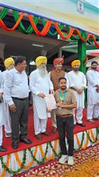 ਬਿਹਤਰੀਨ ਕਾਰਗੁਜ਼ਾਰੀ ਵਾਲੇ ਸੁਪਰਵਾਈਜ਼ਰ ਤੇ ਬੀਐੱਲਓਜ਼ ਦਾ ਸਨਮਾਨ
