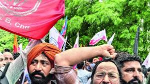 ਪੰਜਾਬ ਦੇ ਅਧਿਆਪਕਾਂ ਦਾ ਵੱਡਾ ਐਲਾਨ: 27 ਅਗਸਤ ਨੂੰ ਸਮੂਹਿਕ ਛੁੱਟੀ ਲੈ ਕੇ ਵਿਆਪਕ ਰੋਸ ਪ੍ਰਦਰਸ਼ਨਾਂ 'ਚ ਹੋਣਗੇ ਸ਼ਾਮਲ