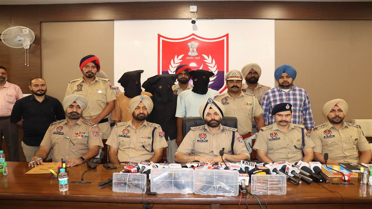 Patiala News : ਮੁਰਾਦਪੁਰ ਪੈਟਰੋਲ ਪੰਪ ਲੁੱਟ ਮਾਮਲੇ 'ਚ ਚਾਰ ਮੁਲਜ਼ਮ ਗ੍ਰਿਫ਼ਤਾਰ, ਪੰਪ ਕਰਿੰਦਿਆਂ ਨੇ ਦੋਸਤਾਂ ਨਾਲ ਮਿਲ ਕੇ ਦਿੱਤਾ ਵਾਰਦਾਤ ਨੂੰ ਅੰਜਾਮ