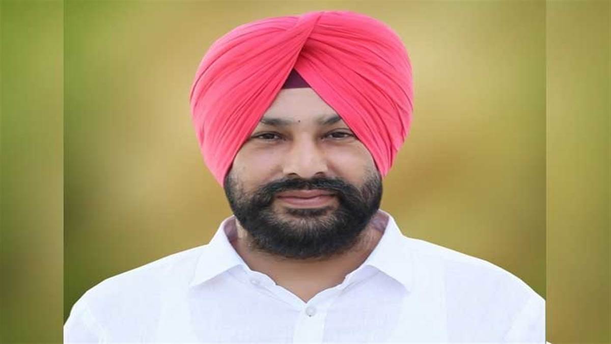ਹੜ੍ਹ ਪੀੜਤਾਂ ਦੀ ਮਦਦ ਲਈ ਜਲਾਲਾਬਾਦ ਅਤੇ ਫਾਜ਼ਿਲਕਾ ਦੇ 6 ਪਿੰਡ ਭੱਲਾ ਨੂੰ ਸੌਂਪੇ