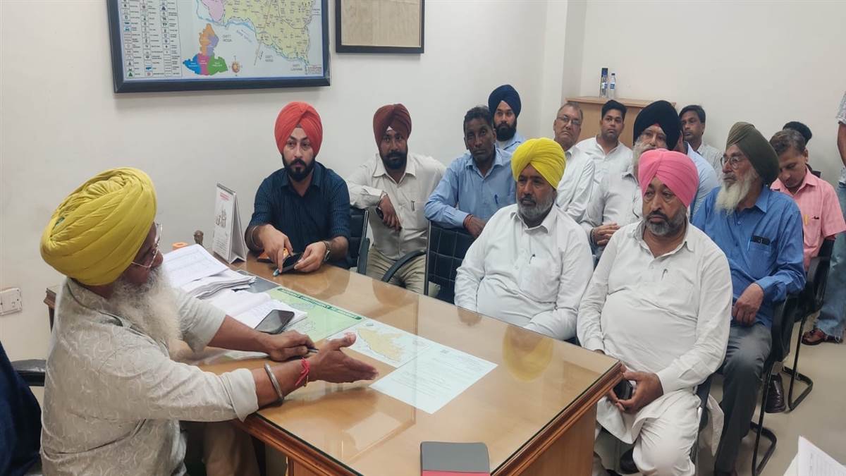 ਸਵੇਰੇ 10 ਤੋਂ ਸ਼ਾਮ 6 ਵਜੇ ਤੱਕ ਚਲਾਈ ਜਾਵੇ ਕੰਬਾਇਨ : ਡਾ. ਜਸਵੀਰ ਸਿੰਘ