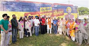 ਤੀਰਥ ਯਾਤਰਾ ਬੱਸ ਨੂੰ ਪਰਮਿੰਦਰ ਗੋਲਡੀ ਨੇ ਦਿਖਾਈ ਝੰਡੀ