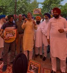 ਬਿਜਲੀ ਕੱਟਾਂ ਖ਼ਿਲਾਫ਼ ਅਕਾਲੀ ਦਲ ਨੇ ਐੱਸਡੀਐੱਮ ਦਫ਼ਤਰ ਅੱਗੇ ਦਿੱਤਾ ਧਰਨਾ
