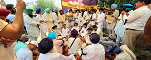 ਬਿਜਲੀ ਨਾ ਆਉਣ ਕਰਕੇ ਪੰਜਾਬ ਦਾ ਹਰ ਵਰਗ ਪਰੇਸ਼ਾਨ : ਢਿੱਲੋਂ