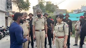 ਅੰਮ੍ਰਿਤਸਰ ਦੇ ਗੁਜਰਪੁਰਾ ਇਲਾਕੇ ’ਚ ਸਵੇਰੇ ਤੜਕੇ ਪੁਲਿਸ ਦਾ ਵੱਡਾ CASO ਆਪਰੇਸ਼ਨ, 2 NDPS ਕੇਸ ਦਰਜ; ਸ਼ੱਕੀ ਵਾਹਨਾਂ ਤੇ ਵਿਅਕਤੀਆਂ ਦੀ ਜਾਂਚ