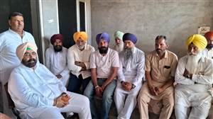 ਕਿੱਕੀ ਢਿੱਲੋਂ ਨੇ ਸੁਣੀਆਂ ਕਿਸਾਨਾਂ ’ਤੇ ਆੜ੍ਹਤੀਆਂ ਦੀਆਂ ਮੁਸ਼ਕਲਾਂ