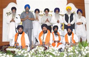 ਕੀਰਤਨੀ ਜੱਥਿਆਂ ਨੇ ਗੁਰਬਾਣੀ ਕੀਰਤਨ ਦਾ ਮਾਣਿਆ ਆਨੰਦ