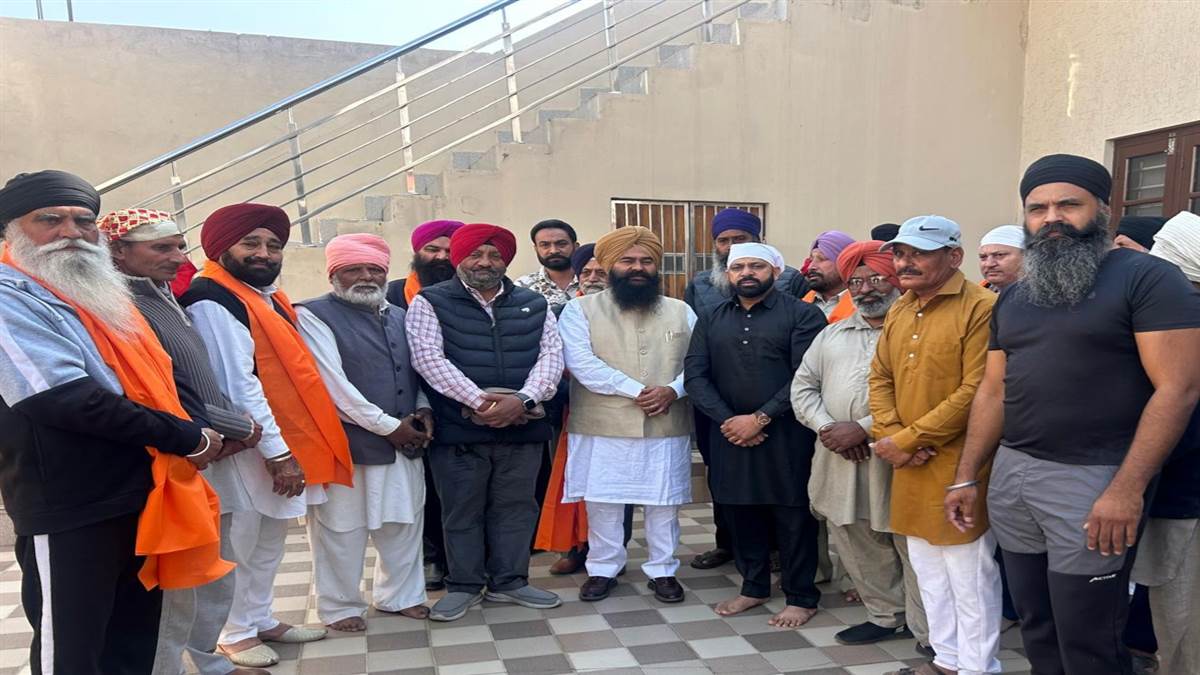 ਵਿਧਾਇਕ ਨੇ ਵਿਕਾਸ ਕੰਮਾਂ ਲਈ ਲੱਖਾਂ ਦਾ ਚੈੱਕ ਕੀਤਾ ਭੇਟ