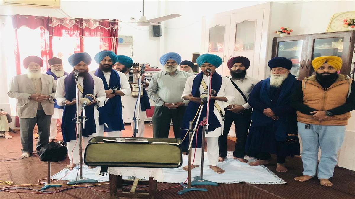 ਪਿੰਡ ਮੂਨਕਾਂ ’ਚ ਕਰਵਾਇਆ ਗੁਰਮਤਿ ਸਮਾਗਮ