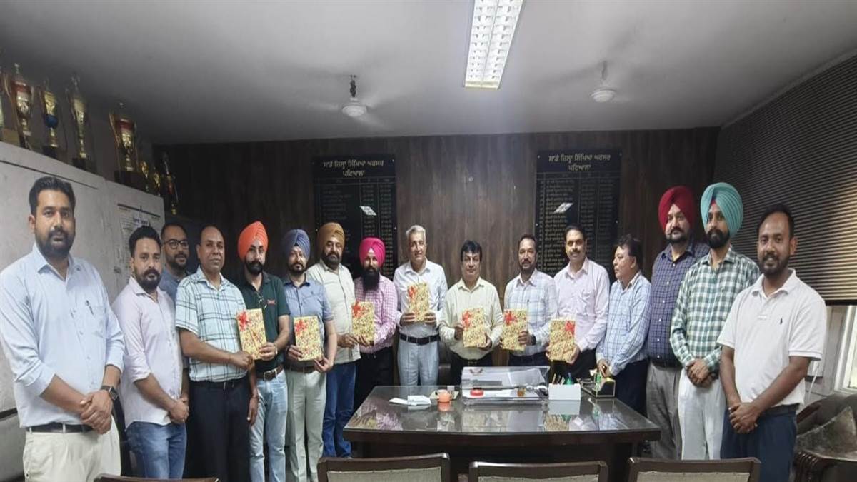 ਸਰੀਰਿਕ ਸਿੱਖਿਆ ਤੇ ਖੇਡਾਂ ਦੀ ਪਾਠ ਪੁਸਤਕ ਕੀਤੀ ਲੋਕ ਅਰਪਣ